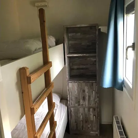 Vakantiechalet Aan Het Veluwemeer Op Bad Hoophuizen