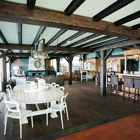Vakantiechalet Aan Het Veluwemeer Op Bad Hoophuizen Apartment