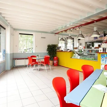 Apartment Vakantiechalet Aan Het Veluwemeer Op Bad Hoophuizen Hulshorst